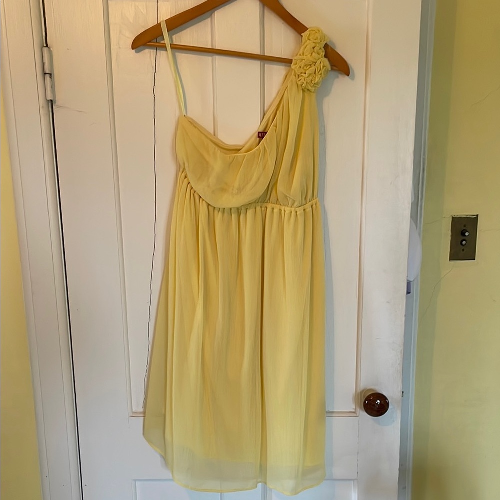 Yellow One-Shoulder Dress